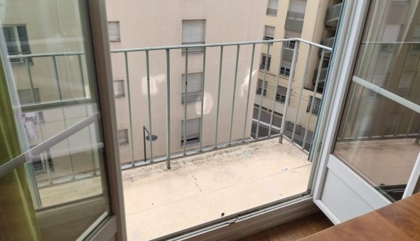 Logement tudiant T3 à Villeurbanne (69100)