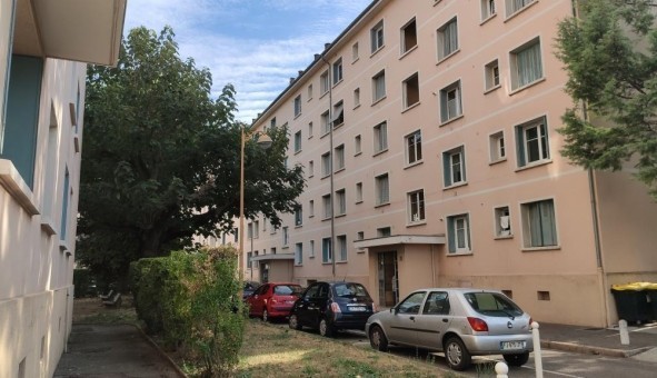 Logement tudiant T3 à Villeurbanne (69100)