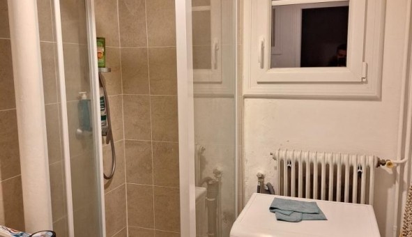 Logement tudiant T3 à Villeurbanne (69100)
