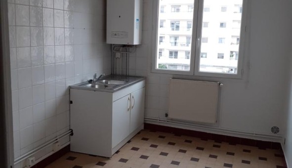 Logement tudiant T3 à Villeurbanne (69100)