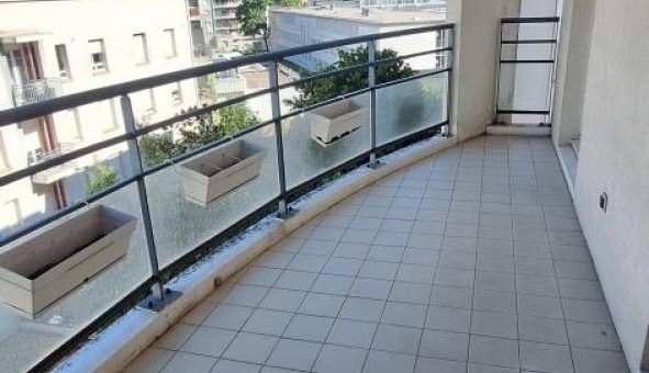 Logement tudiant T3 à Villeurbanne (69100)