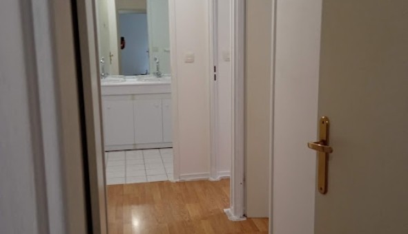 Logement tudiant T3 à Villeurbanne (69100)