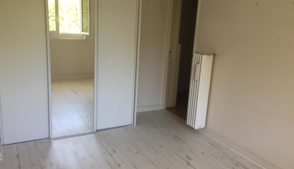 Logement tudiant T3 à Viroflay (78220)