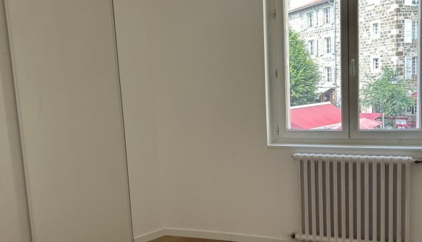 Logement tudiant T4 à Aiguilhe (43000)