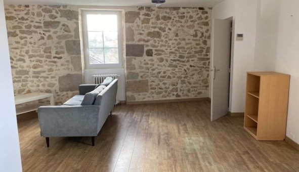 Logement tudiant T4 à Ajat (24210)