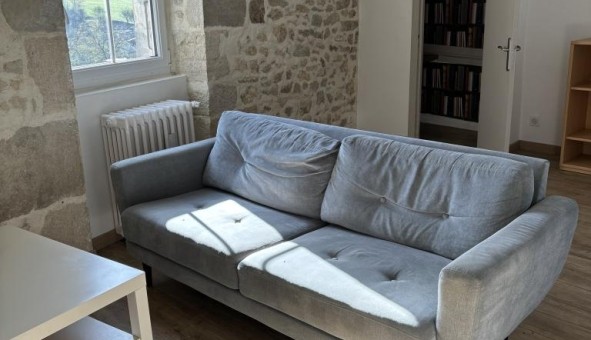 Logement tudiant T4 à Ajat (24210)