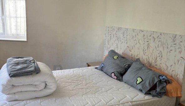 Logement tudiant T4 à Ajat (24210)
