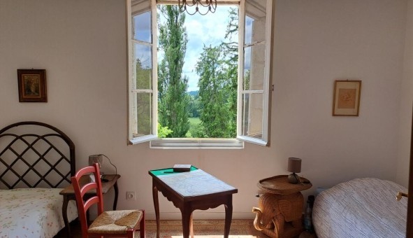 Logement tudiant T4 à Allas les Mines (24220)