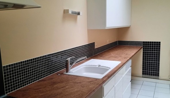 Logement �tudiant T4 &agrave; Angers (49000)