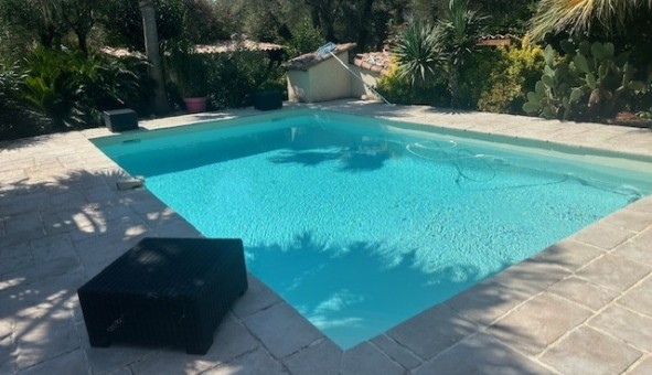 Logement tudiant T4 à Antibes (06160)