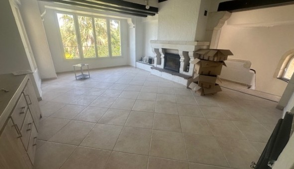 Logement tudiant T4 à Antibes (06160)
