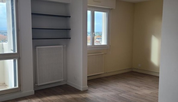 Logement tudiant T4 à Antran (86100)