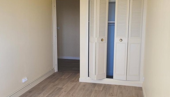 Logement tudiant T4 à Antran (86100)