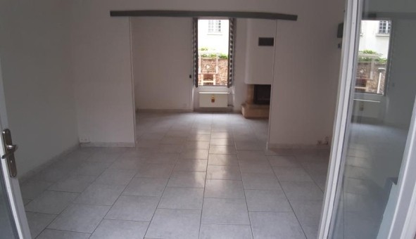 Logement tudiant T4 à Armeau (89500)