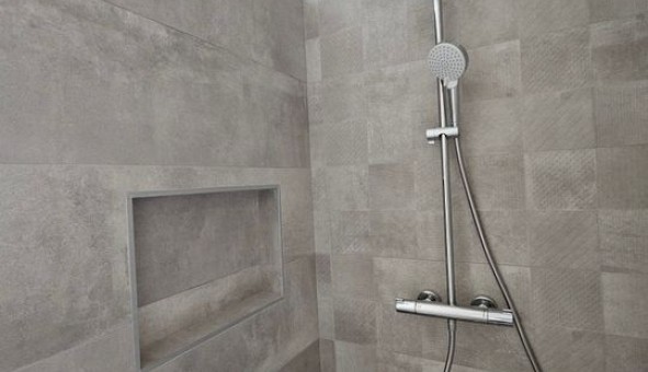 Logement �tudiant T4 &agrave; Arras sur Rh�ne (07370)