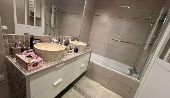 Logement �tudiant T4 &agrave; Asni�res sur Seine (92600)