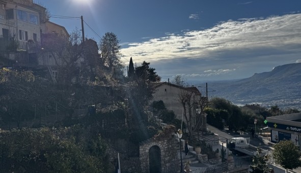 Logement �tudiant T4 &agrave; Aspremont (06790)