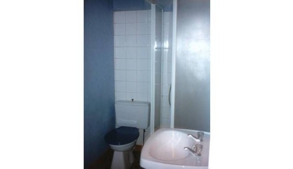 Logement �tudiant T4 &agrave; Ath�e (53400)