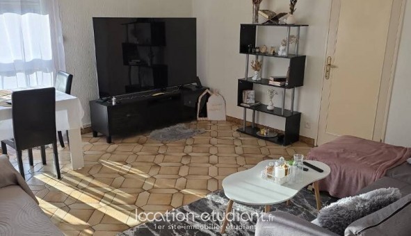Logement tudiant T4 à Avon (77210)