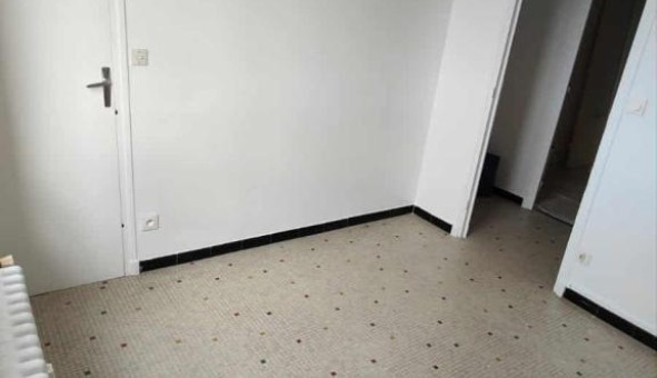 Logement tudiant T4 à Avril sur Loire (58300)