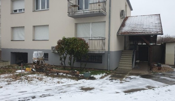 Logement �tudiant T4 &agrave; Ay sur Moselle (57300)