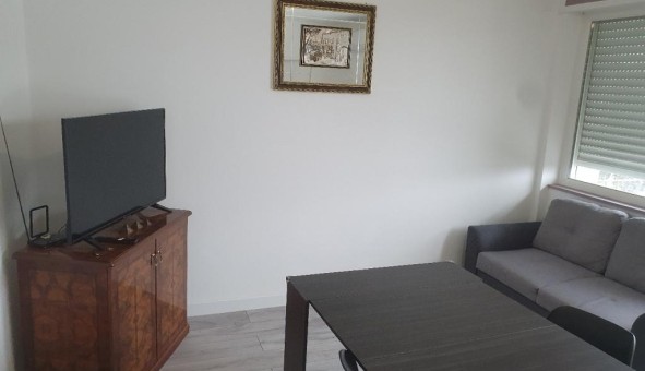 Logement �tudiant T4 &agrave; Ay sur Moselle (57300)