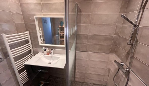 Logement tudiant T4 à Bages (11100)