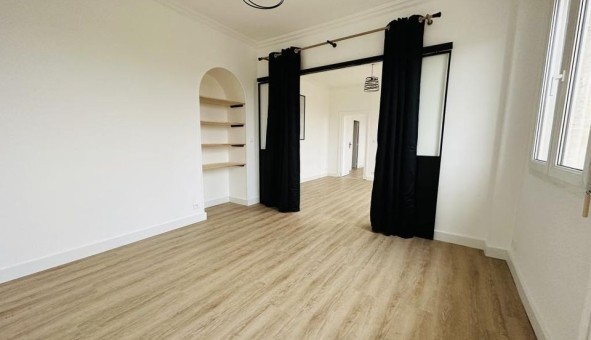 Logement �tudiant T4 &agrave; Bagnols sur C�ze (30200)