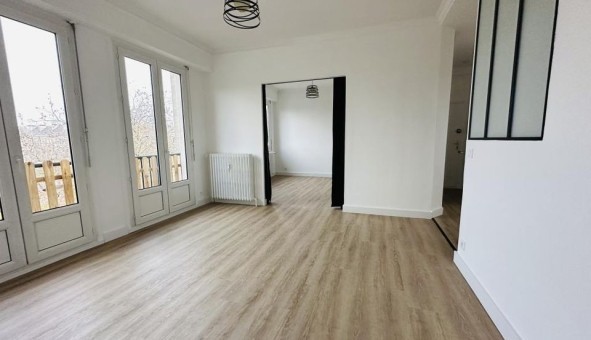 Logement �tudiant T4 &agrave; Bagnols sur C�ze (30200)