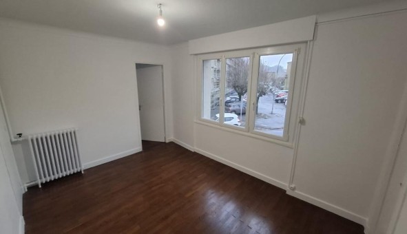 Logement �tudiant T4 &agrave; Balan (08200)