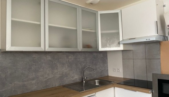 Logement �tudiant T4 &agrave; Barbey (77130)