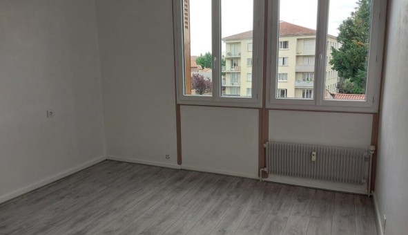 Logement tudiant T4 à Bard (42600)