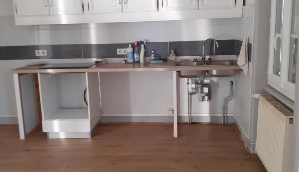 Logement tudiant T4 à Bas en Basset (43210)
