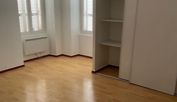 Logement tudiant T4 à Bastelicaccia (20129)