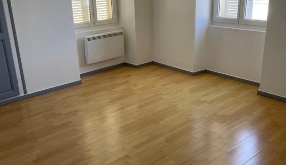 Logement tudiant T4 à Bastelicaccia (20129)