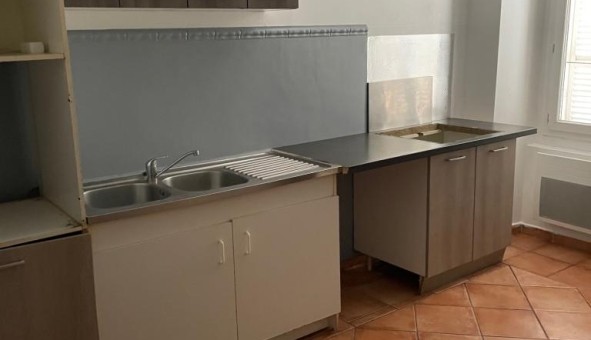 Logement tudiant T4 à Bastelicaccia (20129)