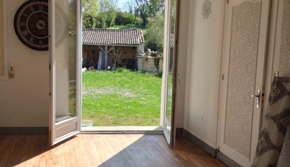 Logement tudiant Location T4 Vide Bazauges (17490)