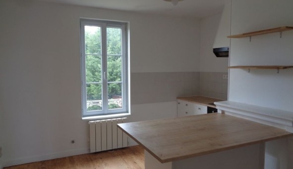 Logement �tudiant T4 &agrave; Beaulon (03230)