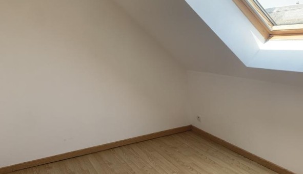 Logement tudiant T4 à Beaurepaire sur Sambre (59550)