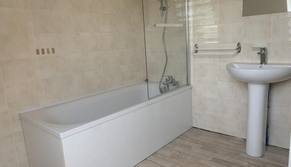 Logement tudiant T4 à Beaurepaire sur Sambre (59550)