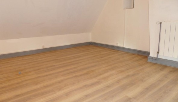 Logement �tudiant T4 &agrave; B�zenet (03170)