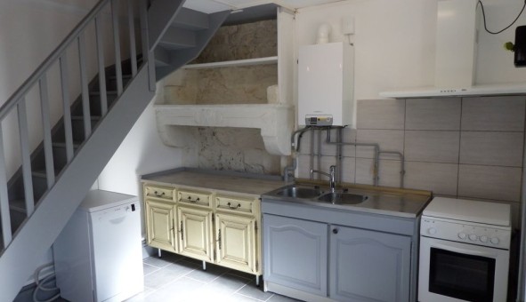 Logement �tudiant T4 &agrave; B�zenet (03170)