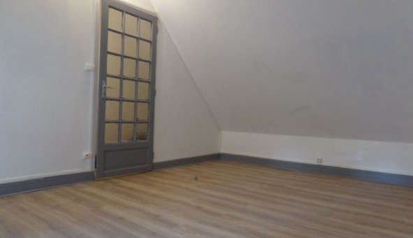 Logement �tudiant T4 &agrave; B�zenet (03170)