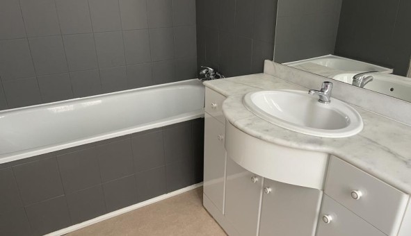 Logement �tudiant T4 &agrave; Bioule (82800)