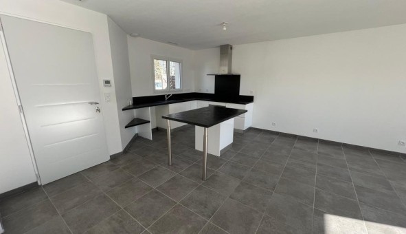 Logement �tudiant T4 &agrave; Bl�signac (33670)