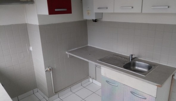 Logement tudiant Location T4 Vide Blois (41000)