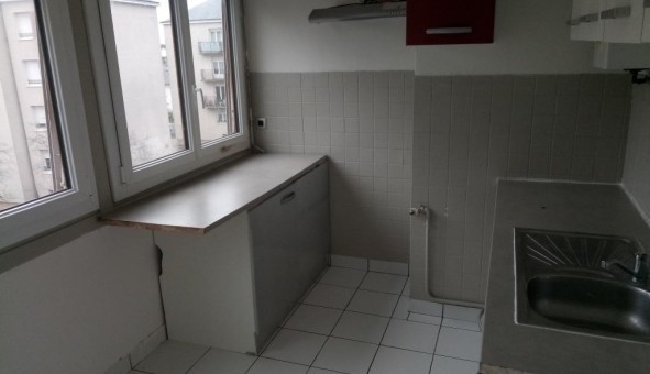 Logement tudiant T4 à Blois (41000)
