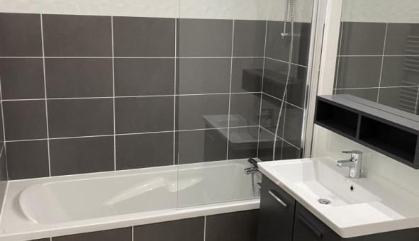 Logement tudiant T4 à Bordeaux (33300)