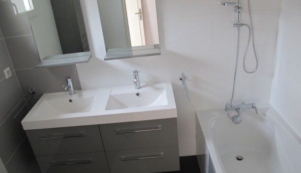 Logement �tudiant T4 &agrave; Bordeaux (33300)
