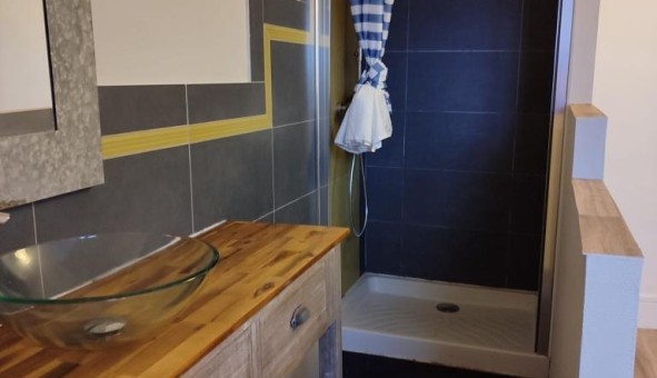 Logement tudiant T4 à Bourges (18000)